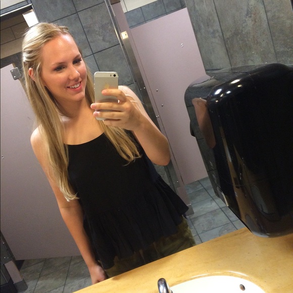 Meet your Posher, Becky - Picture 7 of 8